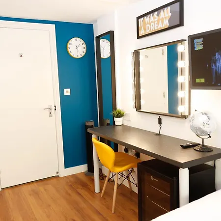 New Luxury Rooms In The Heart Of London Next To Shops, Cafes, Bars & Metro With Shared Bathrooms Exterior photo