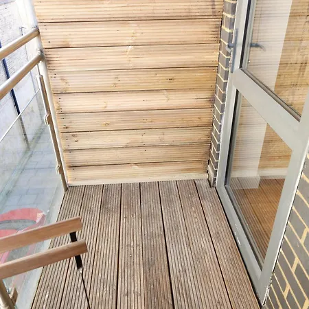 New Luxury Rooms In The Heart Of London Next To Shops, Cafes, Bars & Metro With Shared Bathrooms Exterior photo