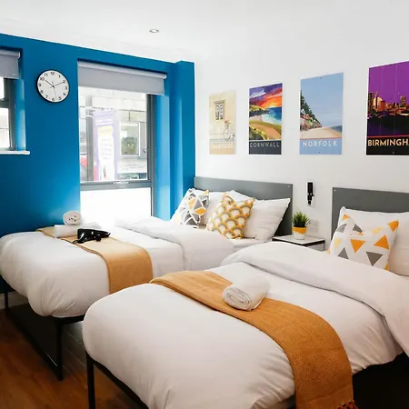 New Luxury Rooms In The Heart Of London Next To Shops, Cafes, Bars & Metro With Shared Bathrooms Exterior photo