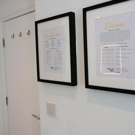 New Luxury Rooms In The Heart Of London Next To Shops, Cafes, Bars & Metro With Shared Bathrooms Exterior photo